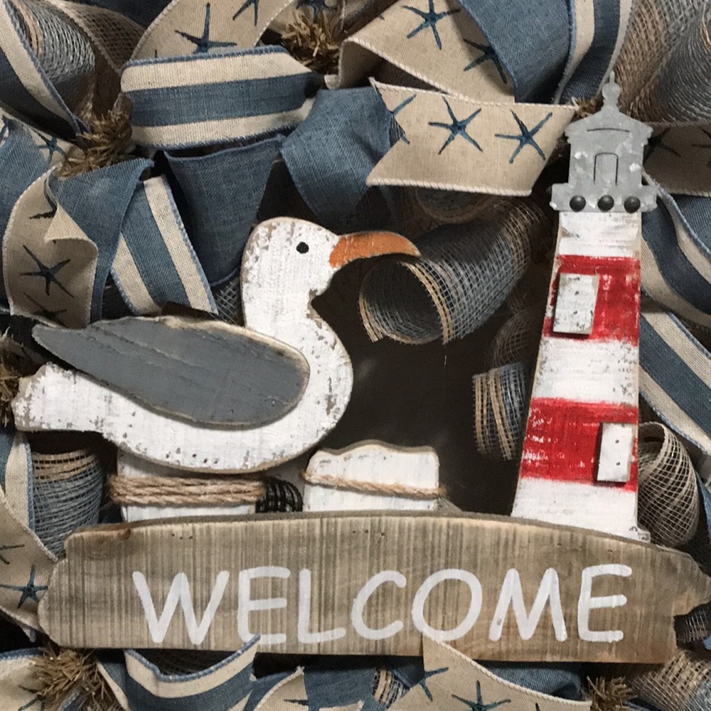 Seagull "Welcome" Mesh Wreath - Picture 2 of 5
